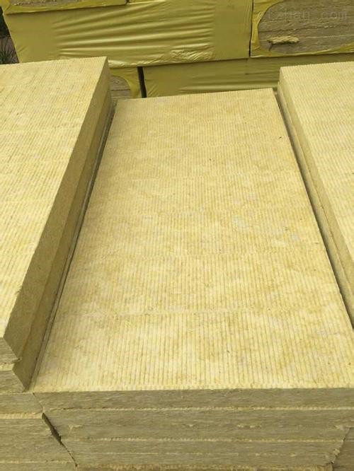 內(nèi)蒙古赤峰巖棉防水板與高密度巖棉板 保溫隔熱材料的優(yōu)質(zhì)之選
